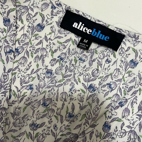 Floral Ruffle Blouse - Blue and White - Picture 13 of 14